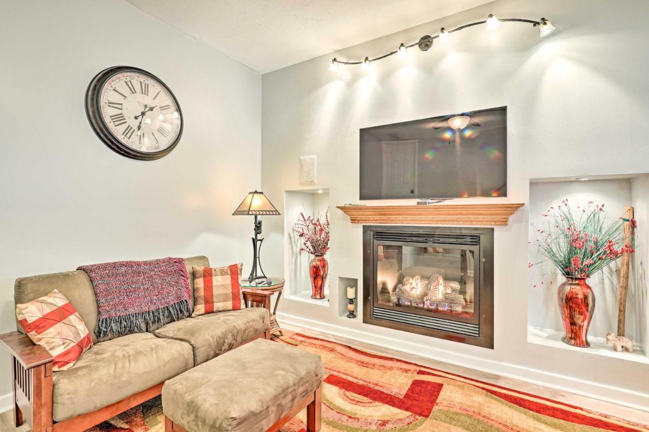 Asheville Mountain Getaway With Patio And Koi Pond! Buitenkant foto