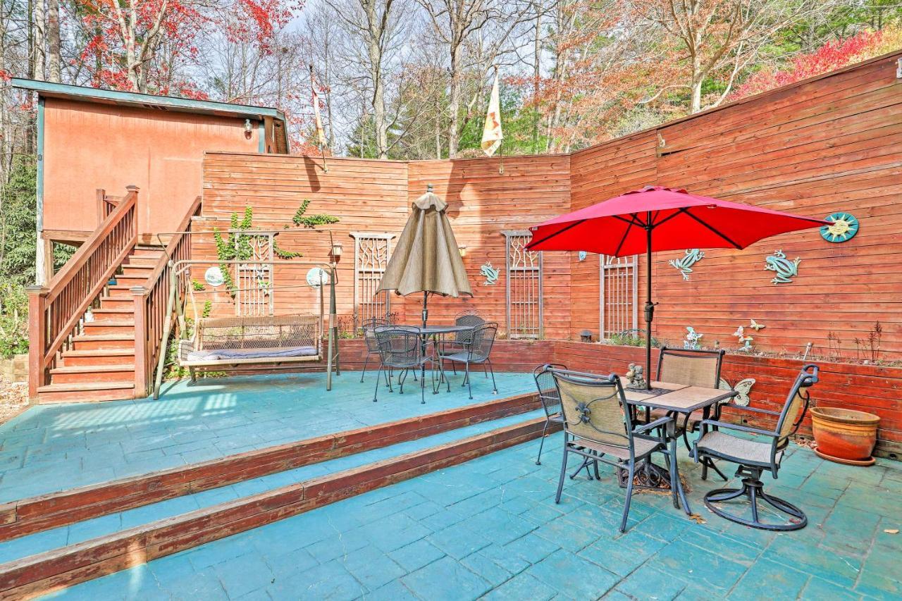 Asheville Mountain Getaway With Patio And Koi Pond! Buitenkant foto