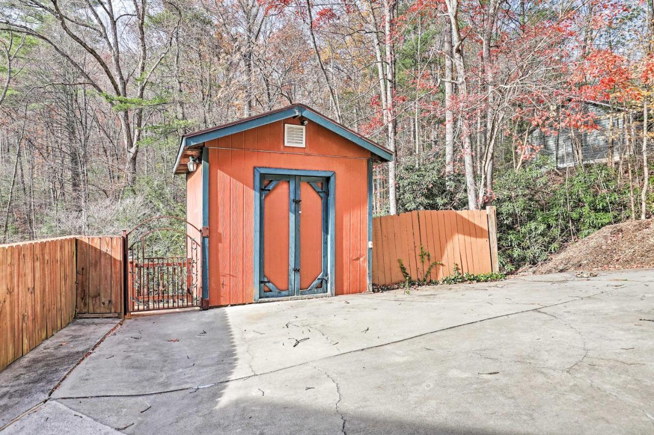 Asheville Mountain Getaway With Patio And Koi Pond! Buitenkant foto