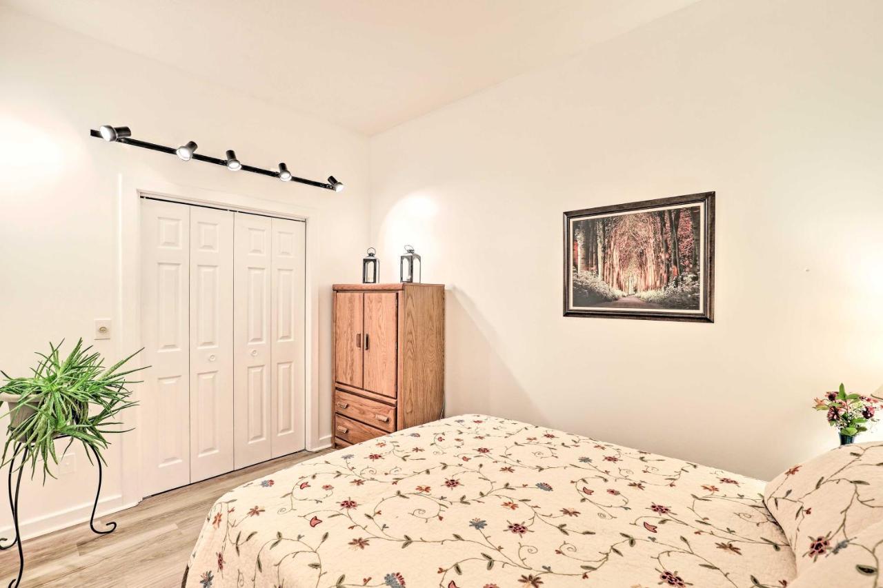 Asheville Mountain Getaway With Patio And Koi Pond! Buitenkant foto